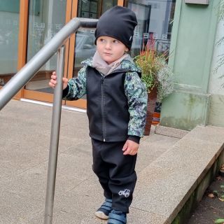 Je příjemné potkávat děti v našem oblečení 😍😍🥹 děkujeme za fotečku ❤️ https://www.textil-ebi.cz/